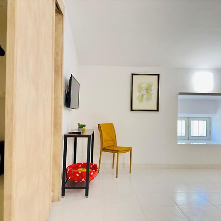 Unique Rooms In Centro Citta Bagno Privato E Climatizzatore Ragusa Exterior foto