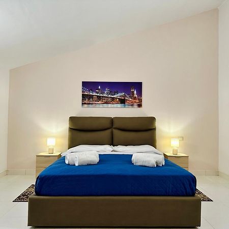 Unique Rooms In Centro Citta Bagno Privato E Climatizzatore Ragusa Exterior foto