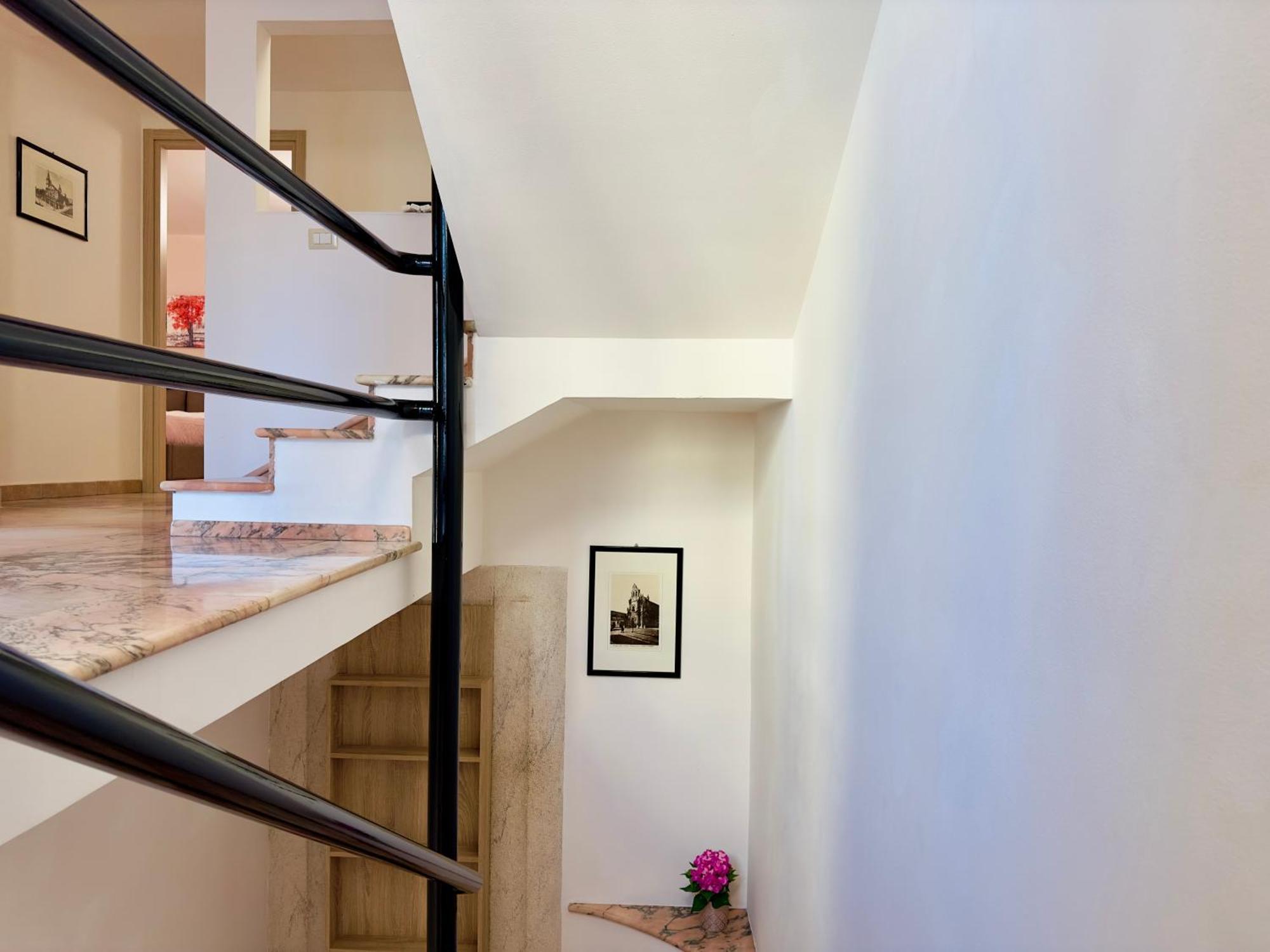 Unique Rooms In Centro Citta Bagno Privato E Climatizzatore Ragusa Exterior foto